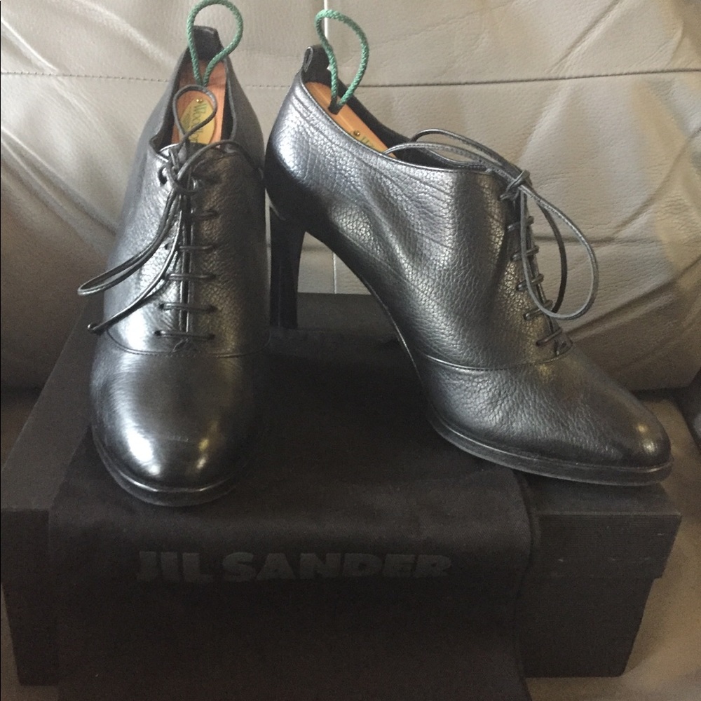 $795 Jil Sander 39 Black Heeled Oxfords